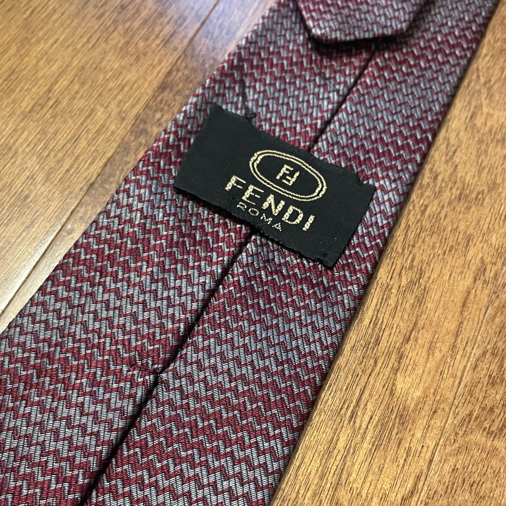 Vintage Fendi Silk Red Grey Geonetric Print Necktie Tie - Picture 6 of 13